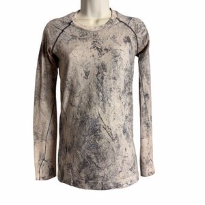 Lululemon Swiftly Tech Long Sleeve Size 6